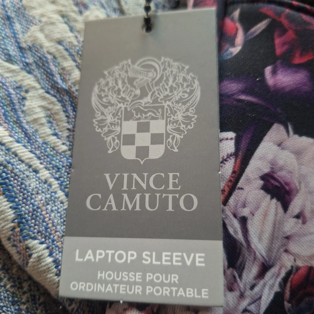 NWT Vince Camuto Laptop Sleeve
